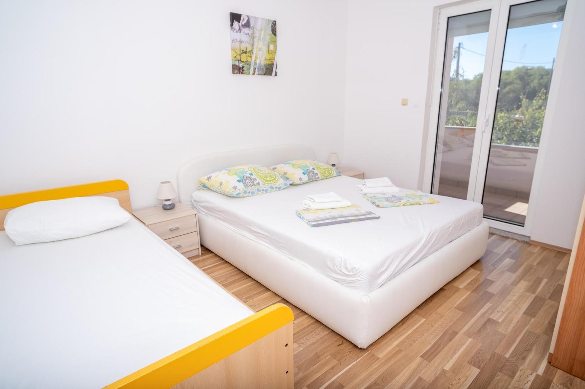 Apartment Bura Šibenik Esterno foto